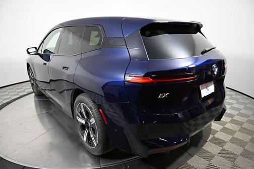 2026 BMW iX xDrive45