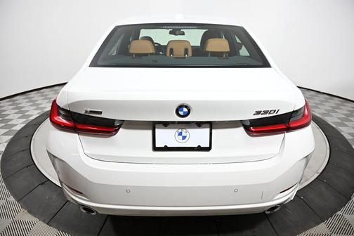 2026 BMW 330 i xDrive