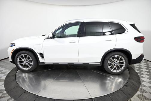 2026 BMW X5 PHEV xDrive50e