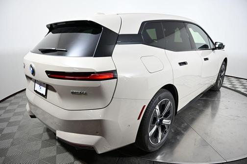 2026 BMW iX xDrive45