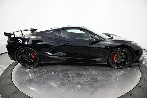 2025 Chevrolet Corvette Stingray w/2LT