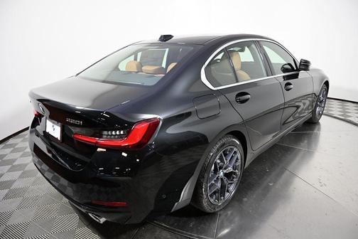 2025 BMW 330 i xDrive