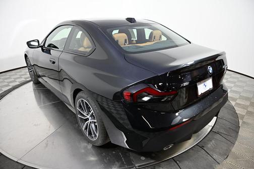 2025 BMW 230 i xDrive