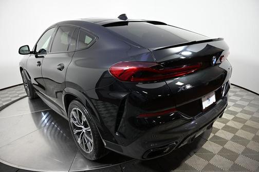 2022 BMW X6 xDrive40i