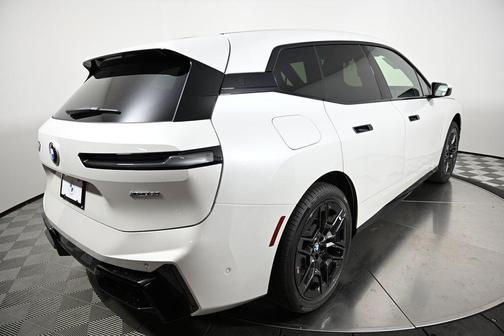 2026 BMW iX xDrive45