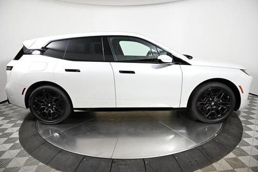 2026 BMW iX xDrive45