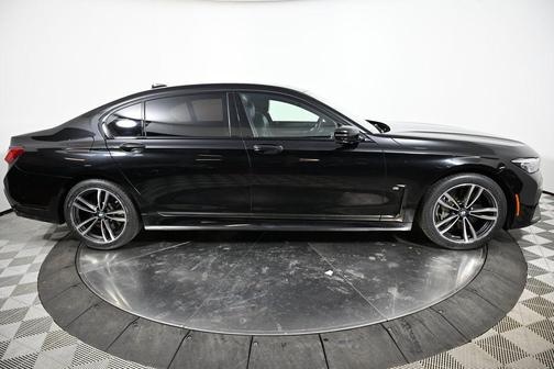 2020 BMW 750 i xDrive