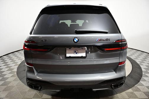 2026 BMW X7 M60i
