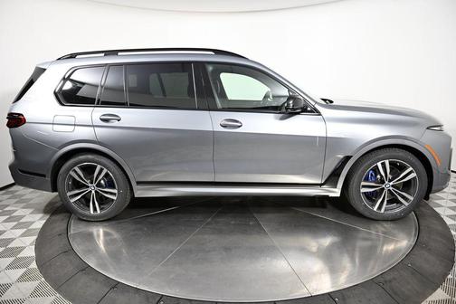 2026 BMW X7 M60i