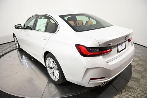 2025 BMW 330 i xDrive