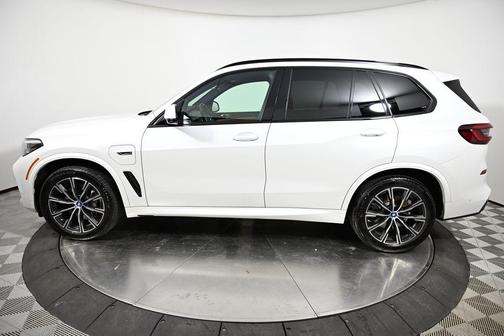 2023 BMW X5 PHEV xDrive45e