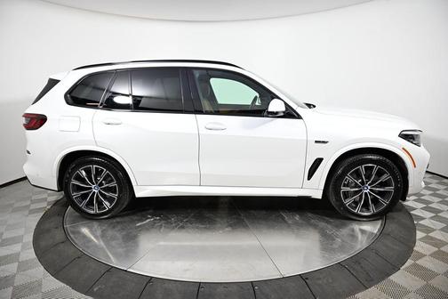 2023 BMW X5 PHEV xDrive45e