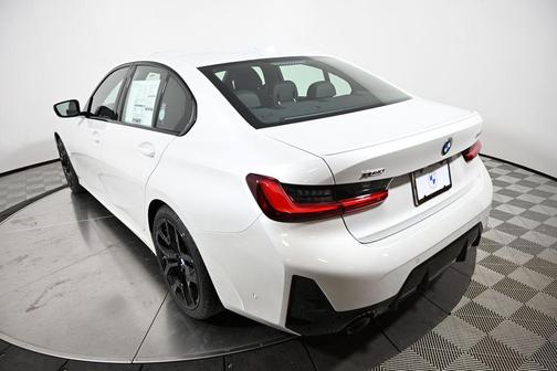 2026 BMW 330 xDrive NA