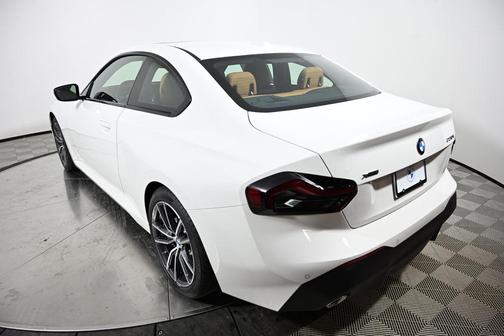 2026 BMW 230 i xDrive