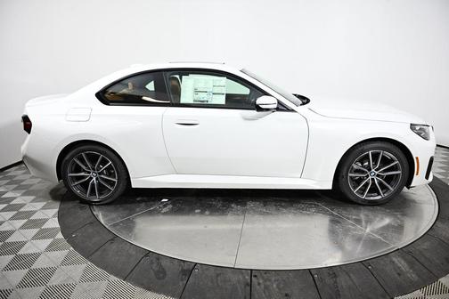 2026 BMW 230 i xDrive