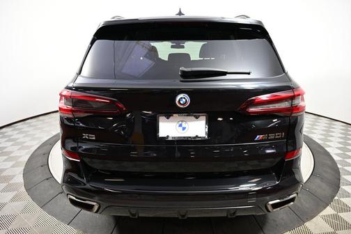2023 BMW X5 M50i