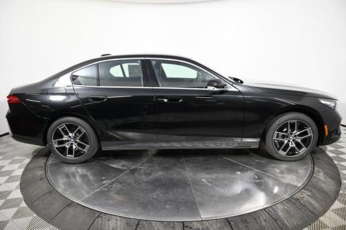 2026 BMW 530 i xDrive