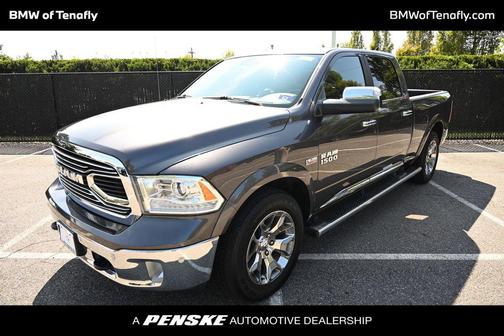 2017 RAM 1500 Limited Crew Cab 4x4 6'4' Box