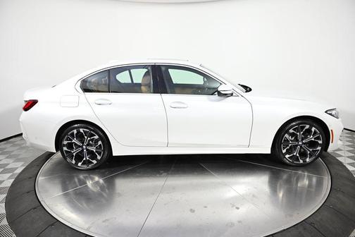 2025 BMW 330 i xDrive