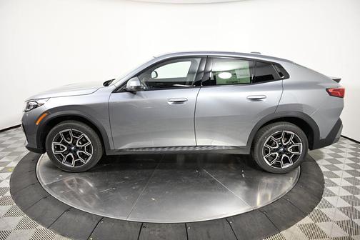 2025 BMW X2 xDrive28i