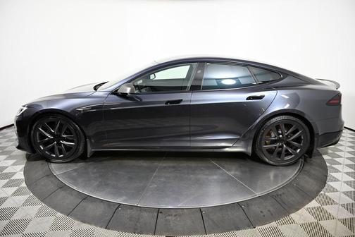 2024 Tesla Model S Long Range