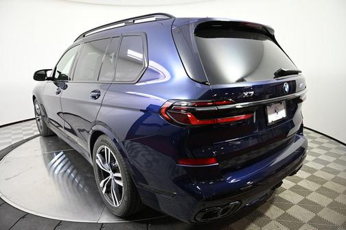 2026 BMW X7 M60i