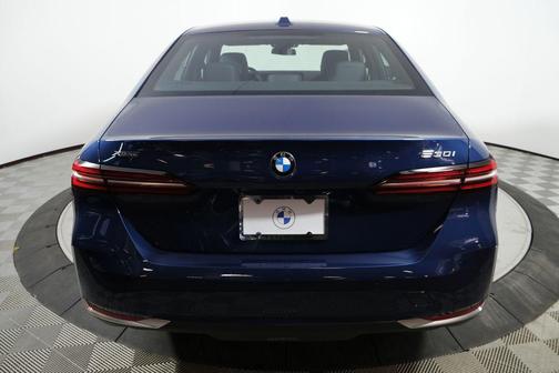 2025 BMW 530 i xDrive