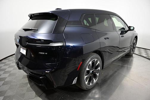 2026 BMW iX xDrive45