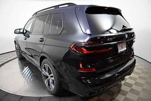 2026 BMW X7 M60i