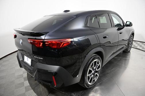 2025 BMW X2 xDrive28i