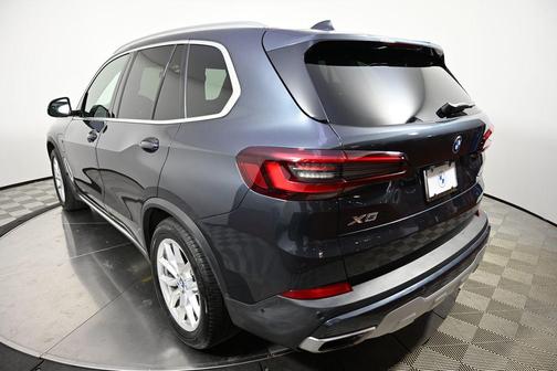 2022 BMW X5 PHEV xDrive45e