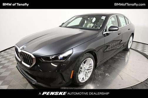 2025 BMW 530 i xDrive
