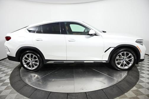 2023 BMW X6 xDrive40i