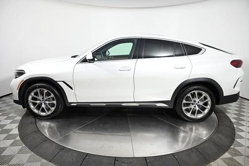 2023 BMW X6 xDrive40i
