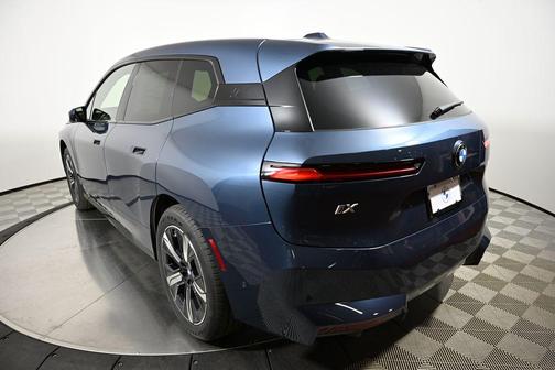 2026 BMW iX xDrive45