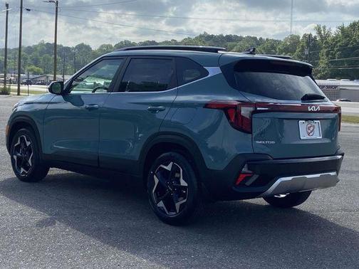 Pluton Blue 2026 Kia Seltos EX