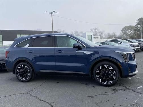 2025 Kia Sorento EX