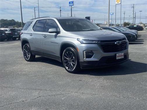 2023 Chevrolet Traverse RS