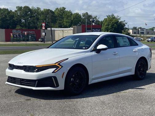 Snow White Pearl 2026 Kia K5 LXS FWD