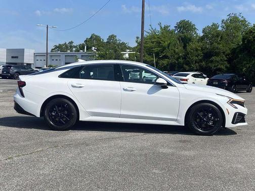 Snow White Pearl 2026 Kia K5 LXS FWD