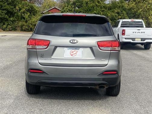 2017 Kia Sorento L
