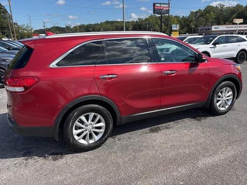 2018 Kia Sorento LX