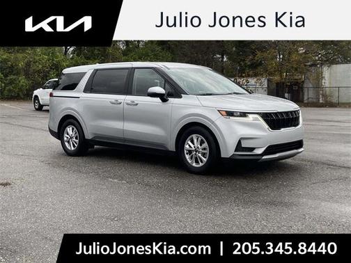 2023 Kia Carnival LX