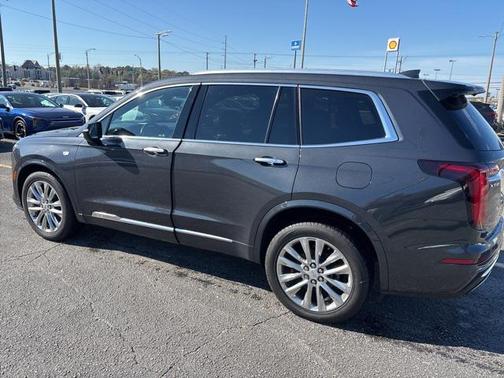 2022 Cadillac XT6 Premium Luxury AWD