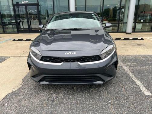 Gravity Gray 2023 Kia Forte LXS