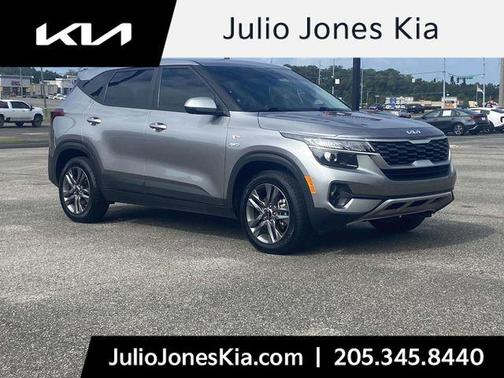 Steel Gray 2022 Kia Seltos LX