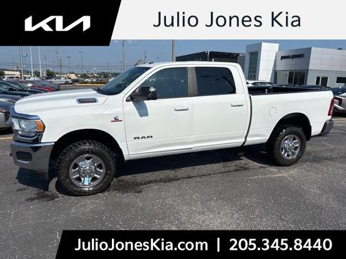 2020 RAM 2500 Big Horn Crew Cab 4X4 6'4' Box