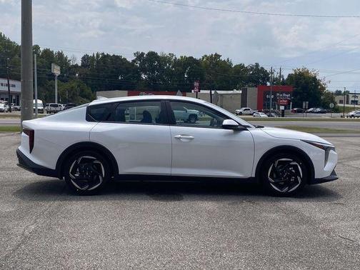 Snow White Pearl 2026 Kia K4 EX