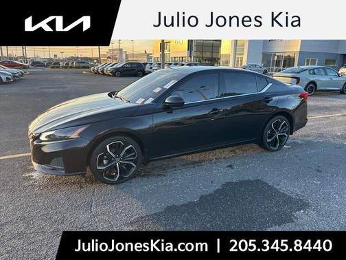 2023 Nissan Altima SR Intelligent AWD