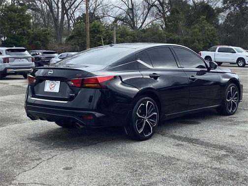 2023 Nissan Altima SR Intelligent AWD
